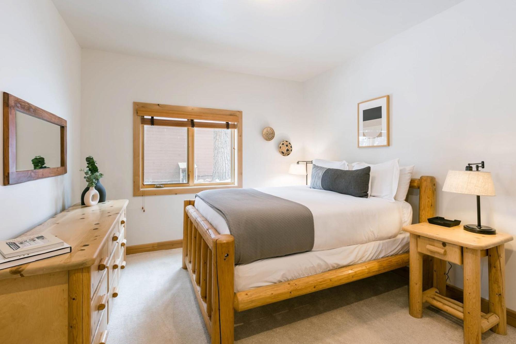 Coyote Moon By Avantstay Cabin Wsauna Mins From Dt Truckee Northstar Exterior photo