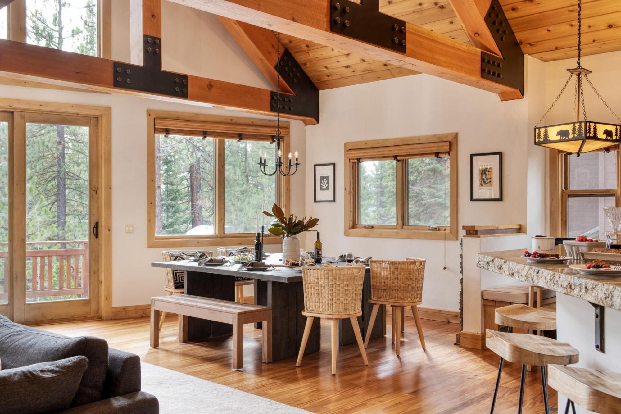 Coyote Moon By Avantstay Cabin Wsauna Mins From Dt Truckee Northstar Exterior photo