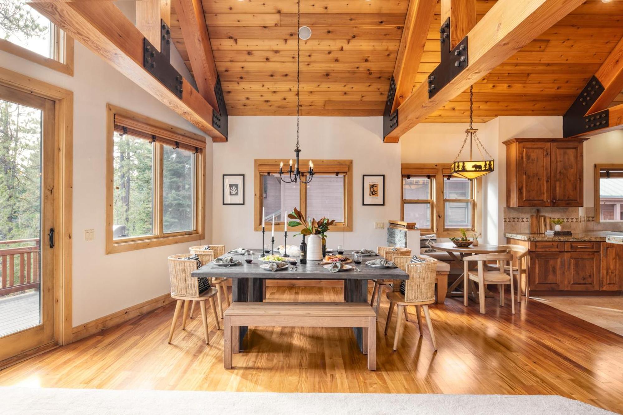 Coyote Moon By Avantstay Cabin Wsauna Mins From Dt Truckee Northstar Exterior photo